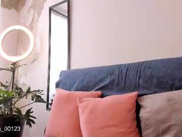Leonela webcam livesex profile in biglegs cams