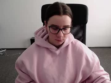 chaturbate littleviki_